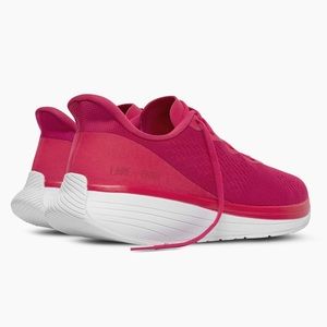 COPY - Lane Eight Women’s Relay Trainer in Hibiscus size 8. New without box